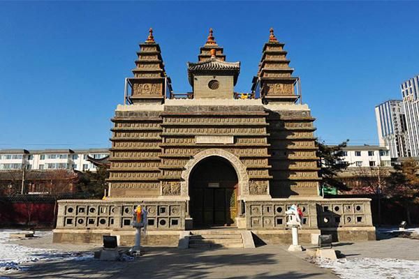 京郊赏花指南，寺庙庙会与古树花卉共度春季之美