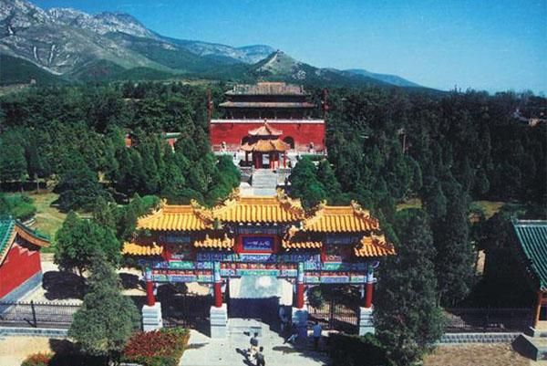 登封中岳庙求什么灵验