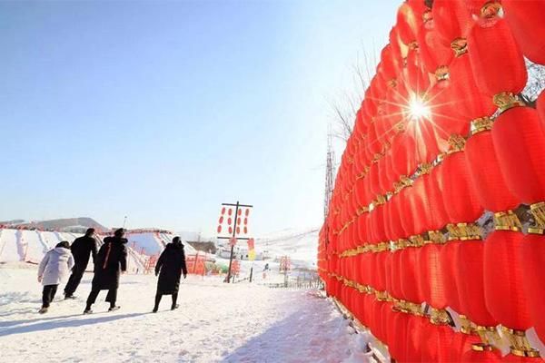 如何快速到达狼牙山滑雪场？，乘坐公交车到狼牙山滑雪场的路线和步骤是什么？