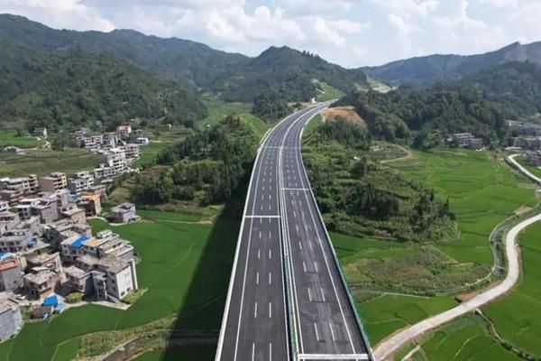 天巴高速公路何时开通？官方公布最新消息