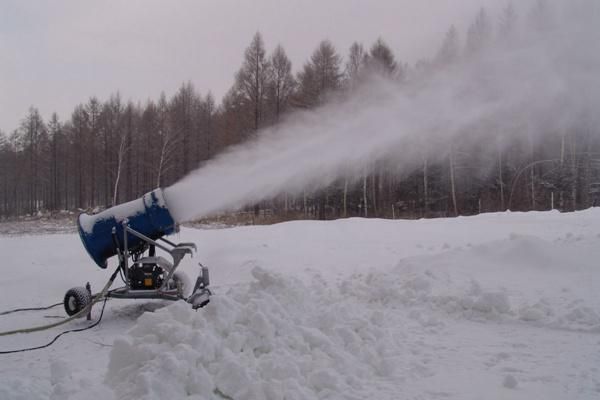 如何前往日月峡滑雪场？快速便捷的交通方式推荐