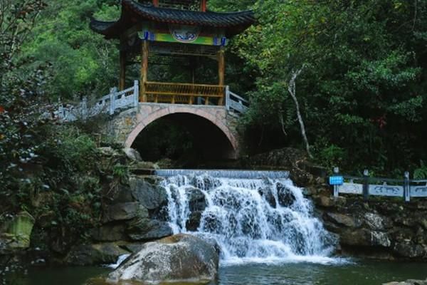 贺州夏季玩水好去处，避开炎热的户外活动