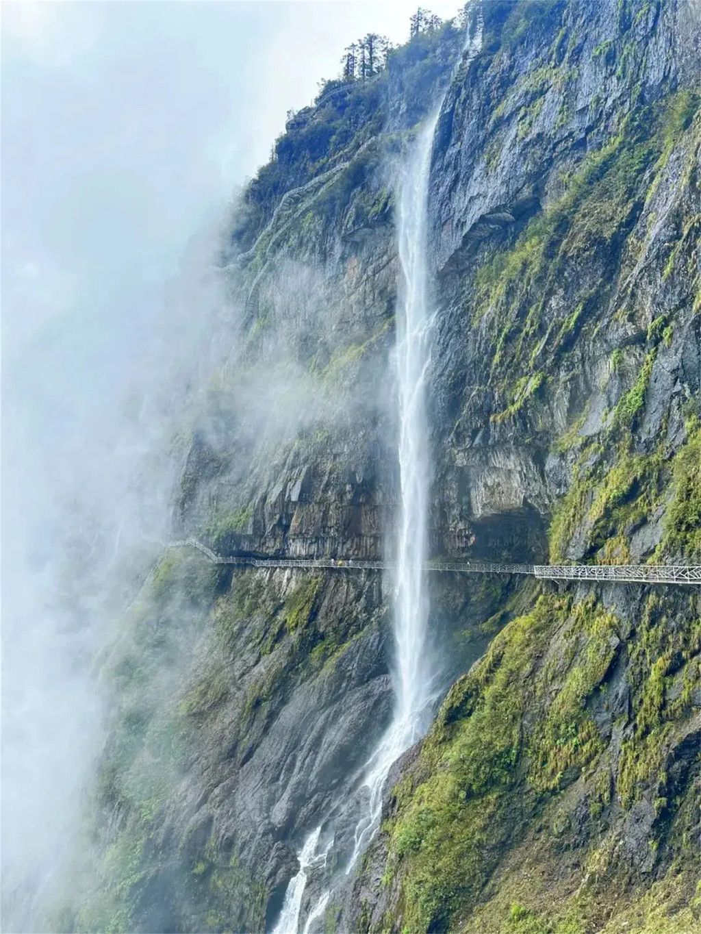 瓦屋山兰溪栈道探索指南，眉山之旅必备知识