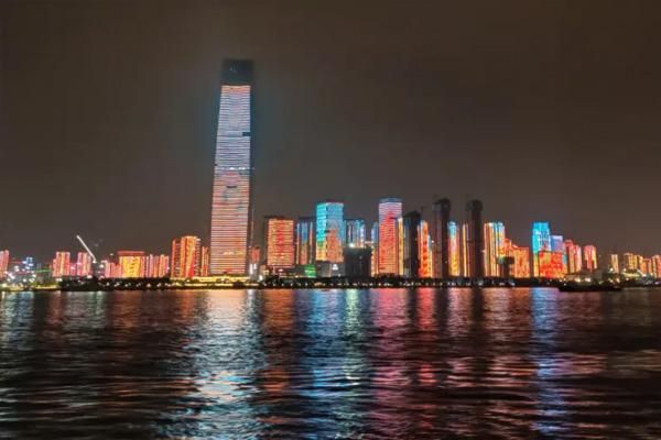 进出武汉最新防疫政策,核酸阴性证明是否依旧重要?