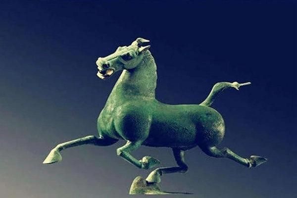 甘肃博物馆镇馆之宝，哪些珍品让您欲罢不能?