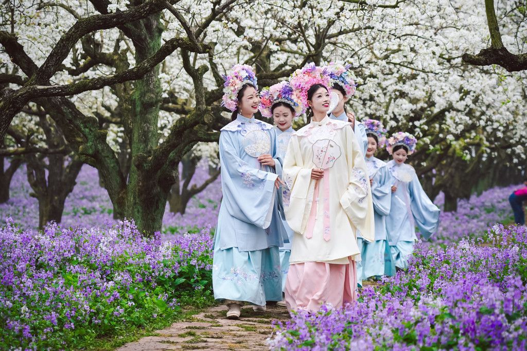 宿迁两日游，探访三台山花海与皂河龙运城奇幻之旅