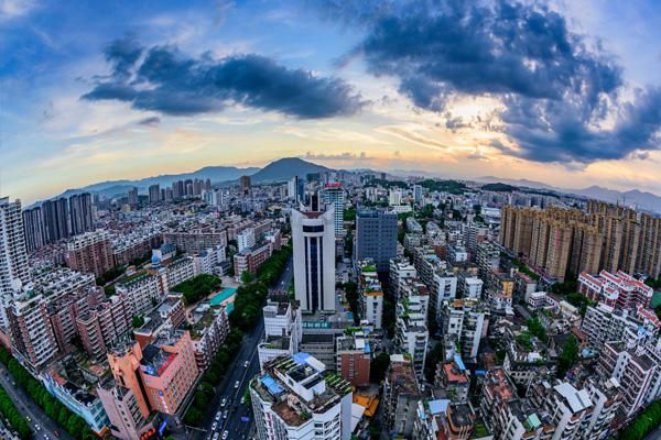 漳州市到上海的隔离政策要求是什么？