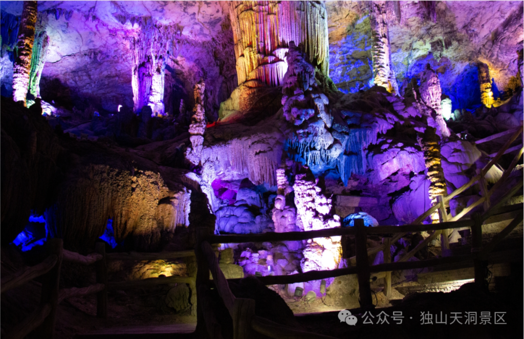 探索神秘的天洞世界，神秘的钟乳石世界之旅