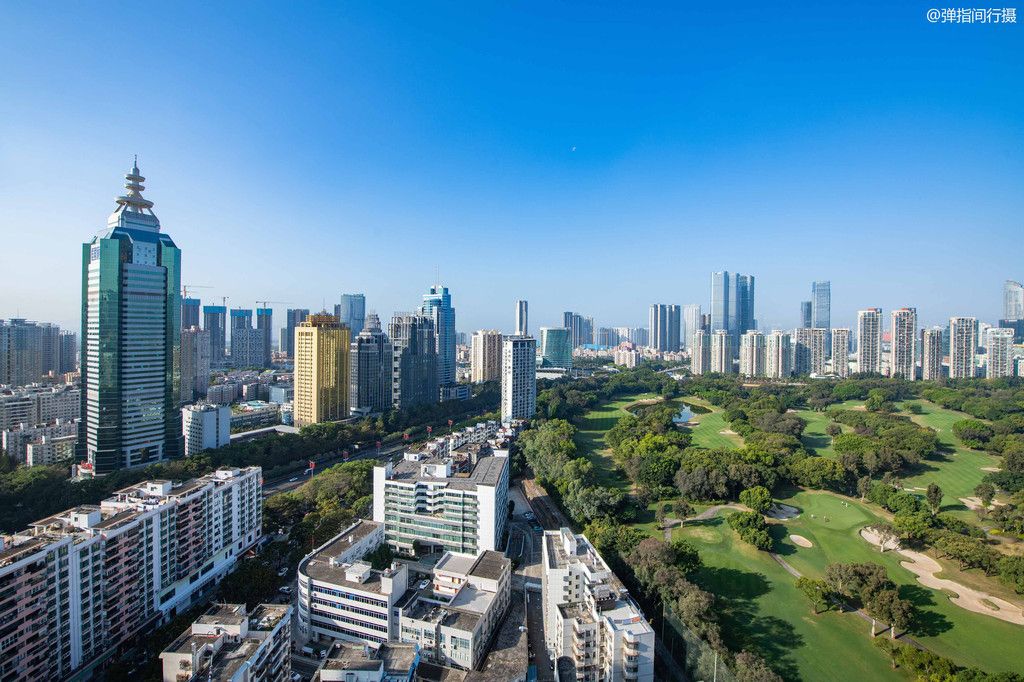 深圳智选假日酒店3.0旗舰店，让你领略繁华城市风采，体验睿智出行之旅