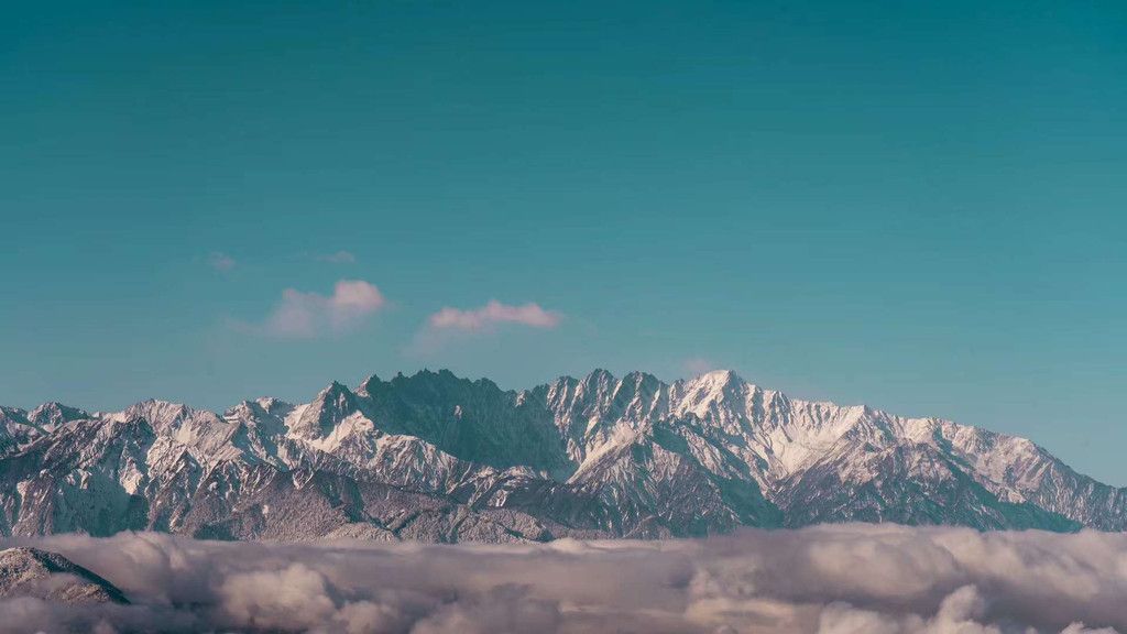极致摄影天堂，王岗坪的日出与雪山风景