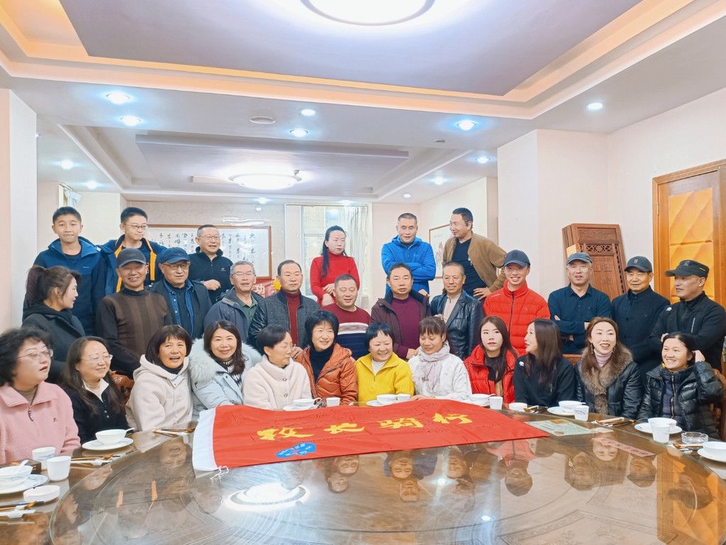 校长骑车年会圆满落幕，展示积极精神风貌