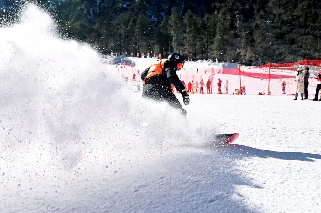 汶川羌人谷滑雪场福利来啦,一起来‘趣’滑雪吧