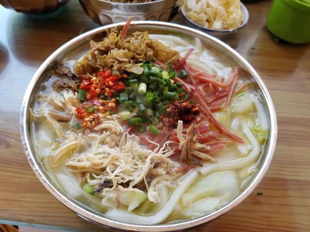会理传统美食的街头美味，满足你的味蕾诱惑