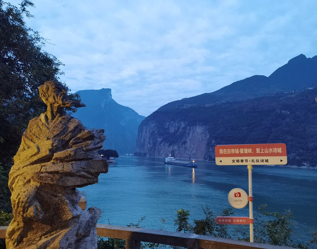 如何选择最适合孩子的重庆亲子游路线?