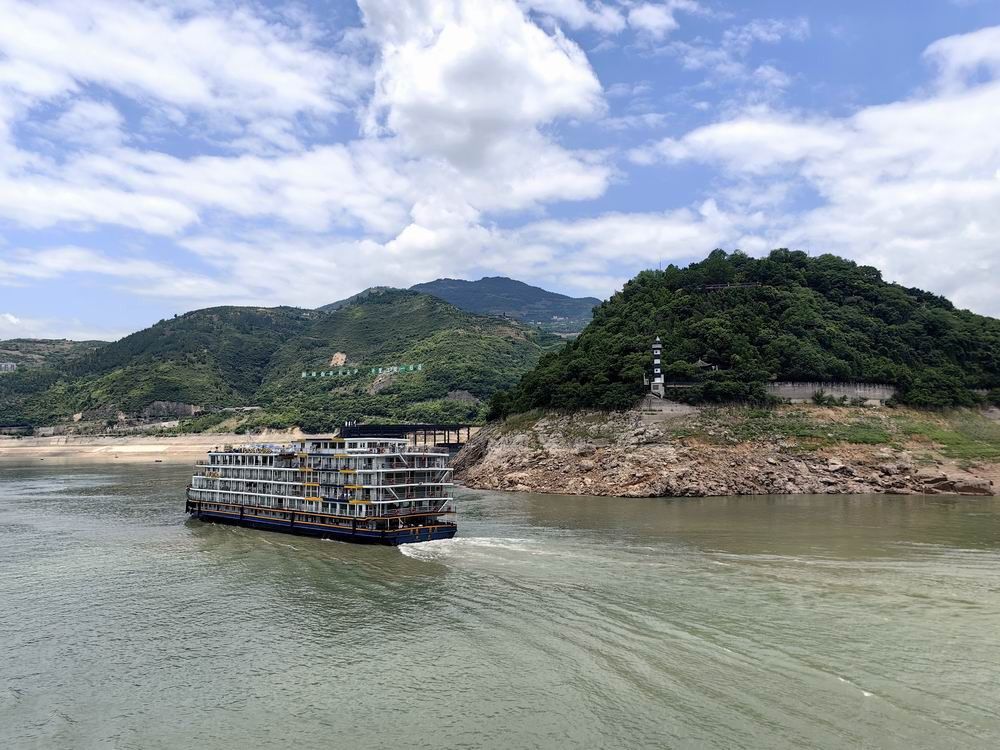 长江世纪游轮行，探寻三峡的魅力
