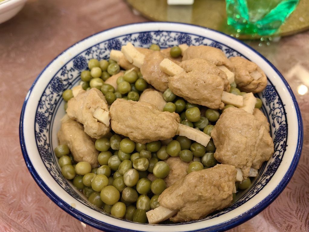 九华素斋与长江世纪游轮，一场融合中西文化的美食之旅
