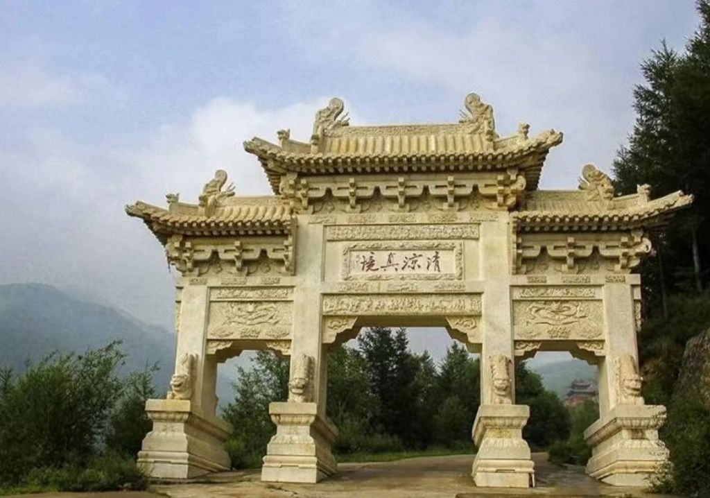 五台山清凉寺，神秘与宁静的源泉